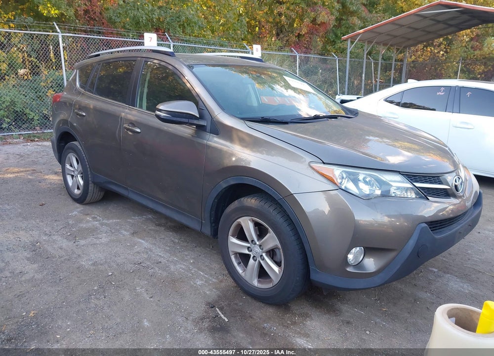 2014 TOYOTA RAV4 XLE VIN: JTMRFREVXED073228