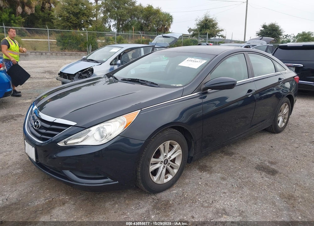 2011 HYUNDAI SONATA VIN: 5NPEB4AC5BH163359