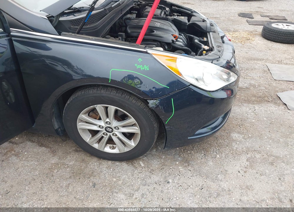 2011 HYUNDAI SONATA VIN: 5NPEB4AC5BH163359