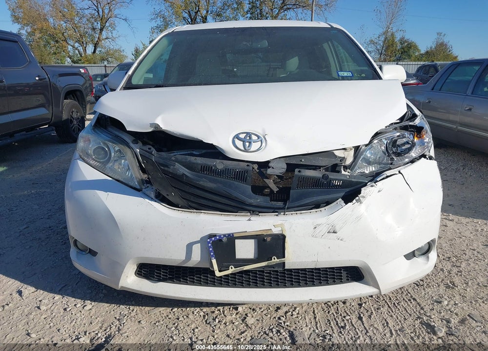 2013 TOYOTA SIENNA LE V6 8 PASSENGER VIN: 5TDKK3DC7DS337504