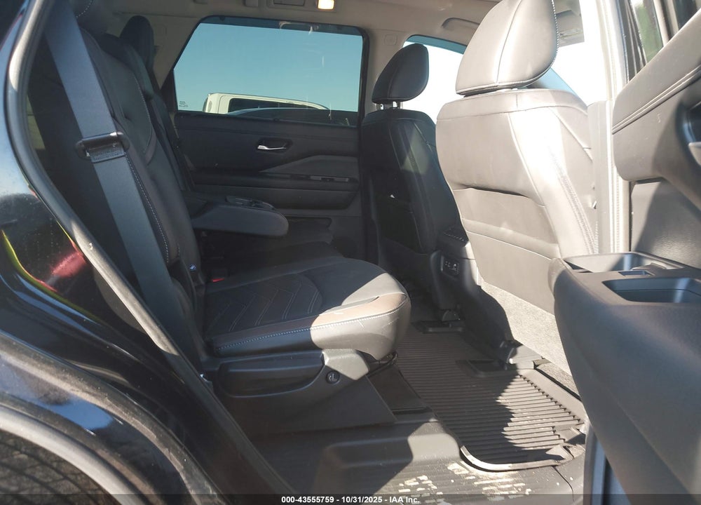 2024 NISSAN PATHFINDER PLATINUM 4WD VIN: 5N1DR3DJ7RC272435