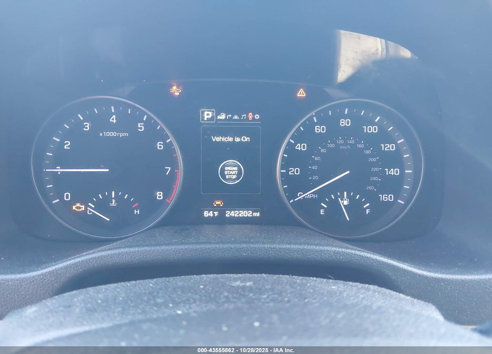 2017 HYUNDAI ELANTRA VIN: 5NPD84LF0HH042135