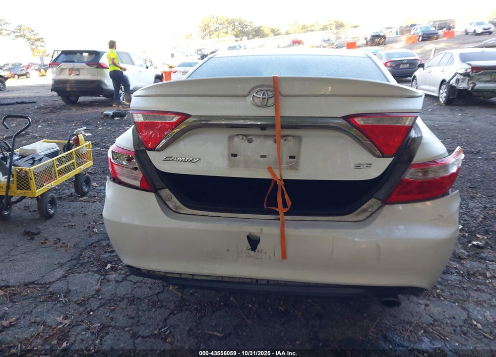 2016 TOYOTA CAMRY SE VIN: 4T1BF1FK4GU264696