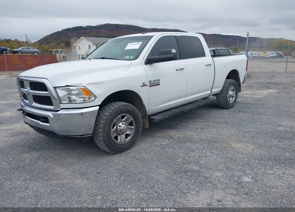 2018 RAM 2500 SLT 4X4 6'4 BOX VIN: 3C6UR5DL1JG398378