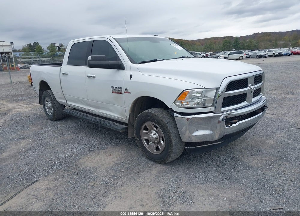 2018 RAM 2500 SLT 4X4 6'4 BOX VIN: 3C6UR5DL1JG398378