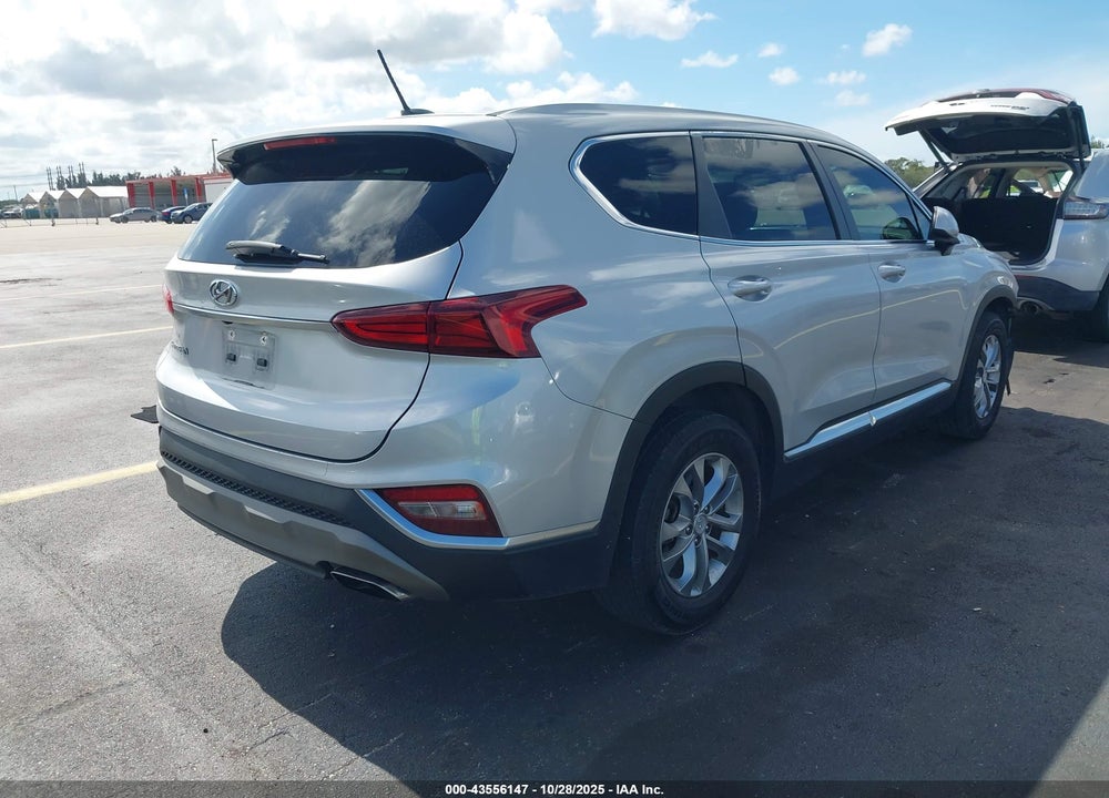 2019 HYUNDAI SANTA FE SE VIN: 5NMS23AD0KH127811