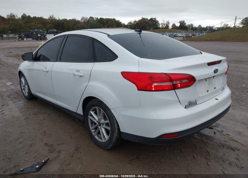 2015 FORD FOCUS VIN: 1FADP3F26FL250329