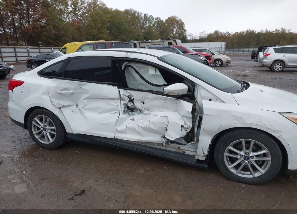 2015 FORD FOCUS VIN: 1FADP3F26FL250329