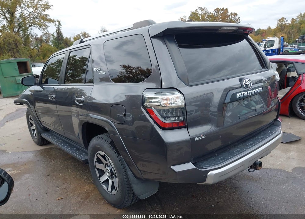 2018 TOYOTA 4RUNNER TRD OFF ROAD PREMIUM VIN: JTEBU5JR2J5557435