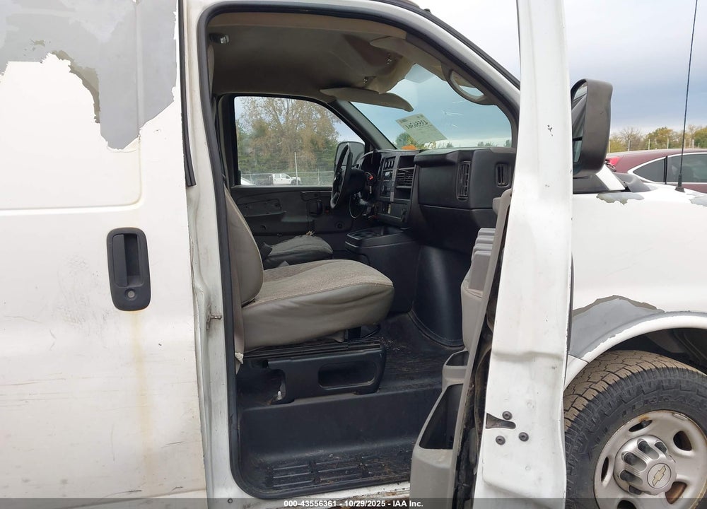 2010 CHEVROLET EXPRESS 2500 WORK VAN VIN: 1GCZGFBA2A1155432