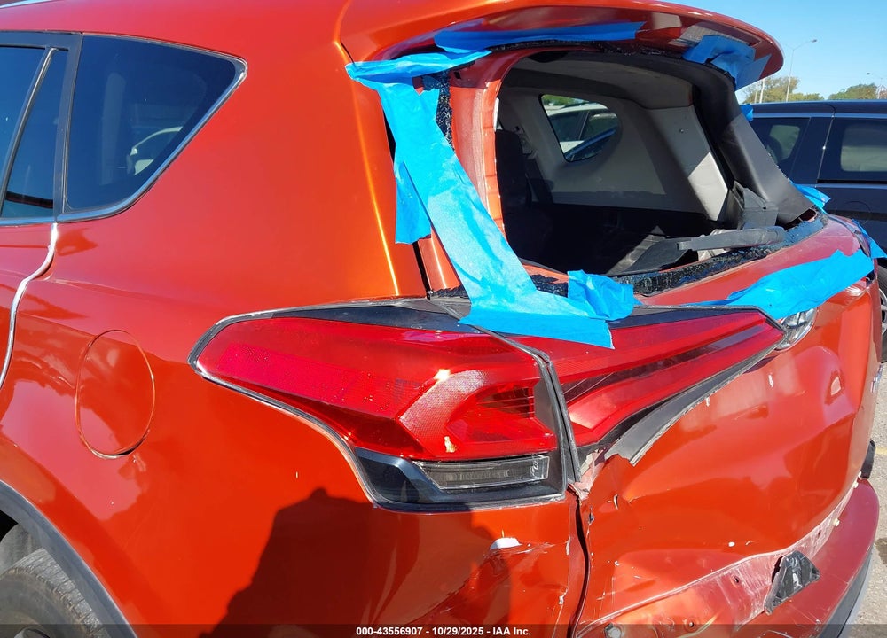 2016 TOYOTA RAV4 LE VIN: 2T3BFREV1GW453341