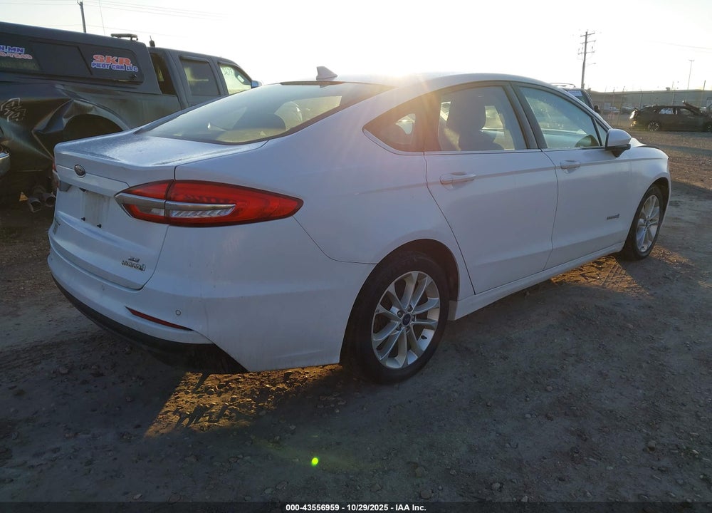 2019 FORD FUSION HYBRID SE VIN: 3FA6P0LU5KR240111