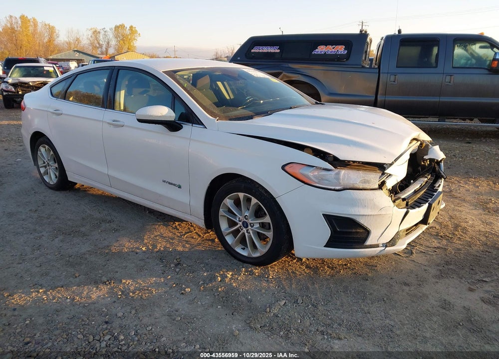2019 FORD FUSION HYBRID SE VIN: 3FA6P0LU5KR240111