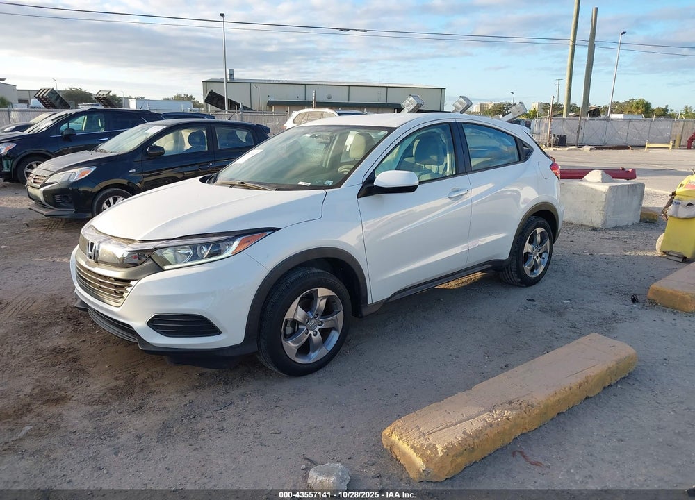 2021 HONDA HR-V AWD LX VIN: 3CZRU6H32MM716201