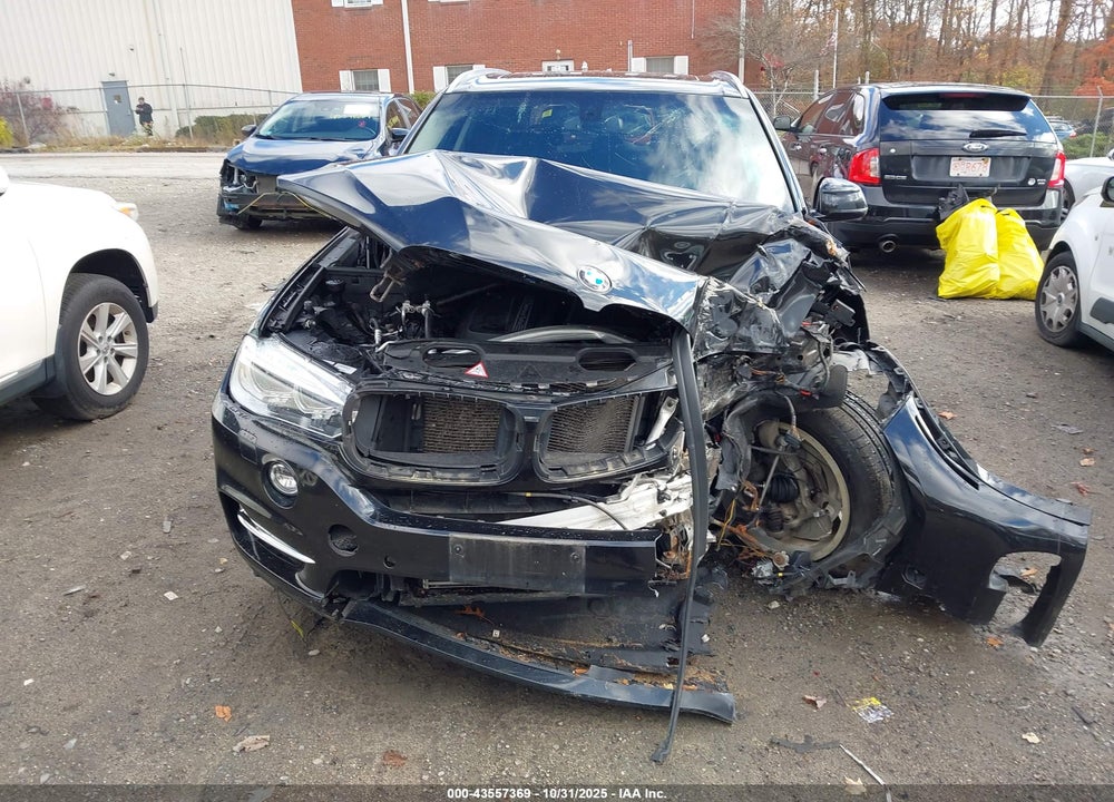 2015 BMW X5 VIN: 5UXKR0C50F0P05300
