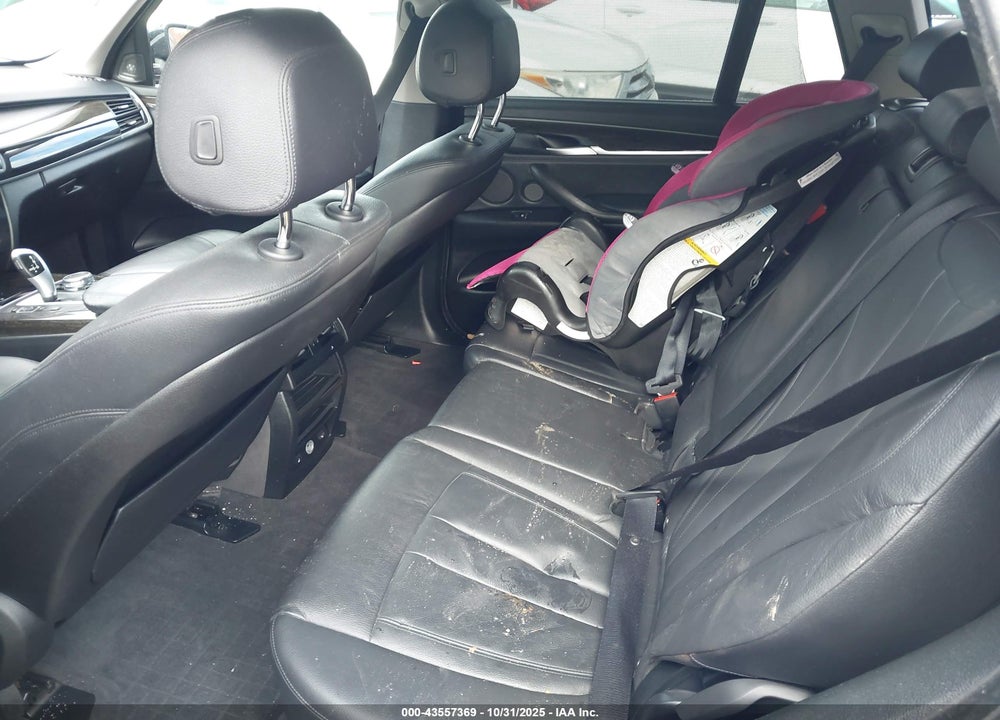 2015 BMW X5 VIN: 5UXKR0C50F0P05300