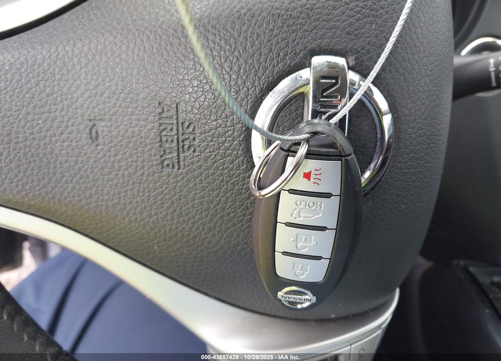 2014 NISSAN ROGUE VIN: 5N1AT2MT3EC777009