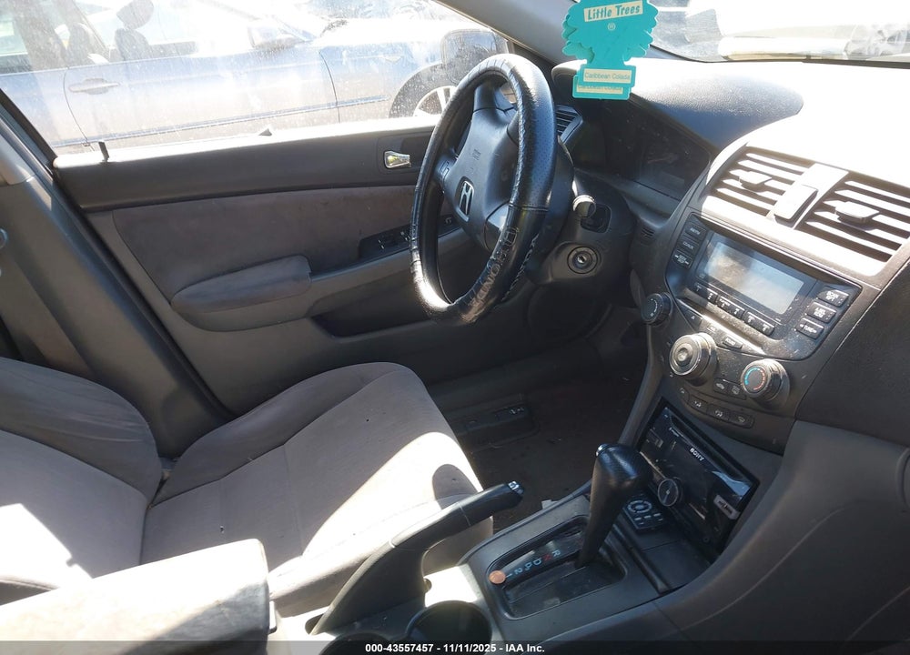 2003 HONDA ACCORD 2.4 LX VIN: JHMCM56333C044995