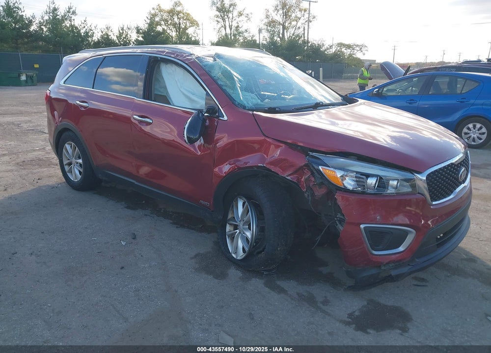 2017 KIA SORENTO 2.4L LX VIN: 5XYPGDA33HG231801