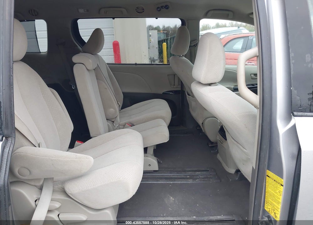 2011 TOYOTA SIENNA LE V6 VIN: 5TDKK3DCXBS029191