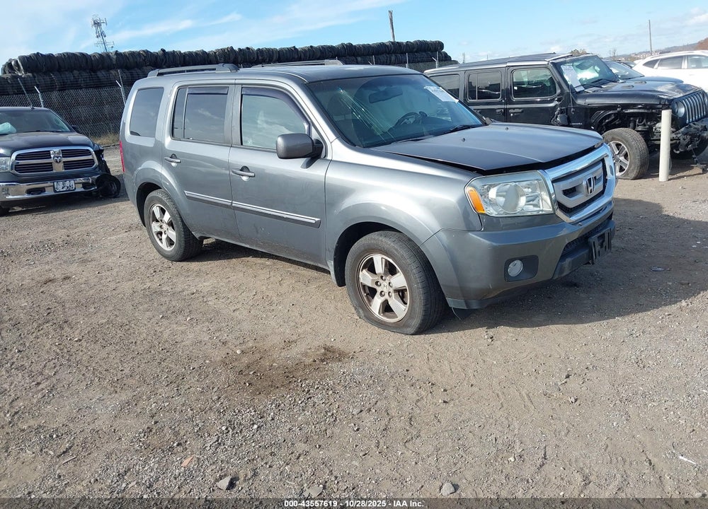 2011 HONDA PILOT EX-L VIN: 5FNYF4H67BB015195