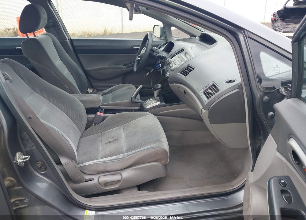 2011 HONDA CIVIC LX VIN: 19XFA1F52BE030241