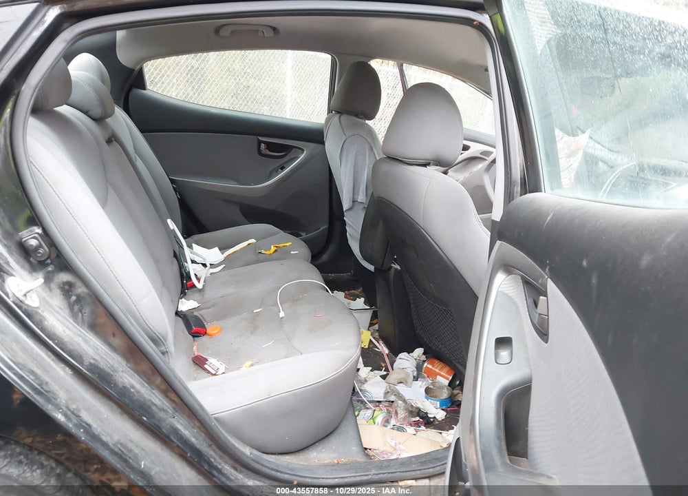 2013 HYUNDAI ELANTRA VIN: 5NPDH4AE1DH361869
