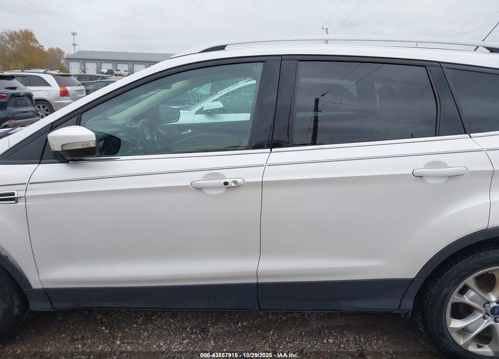 2015 FORD ESCAPE VIN: 1FMCU9J9XFUC06653