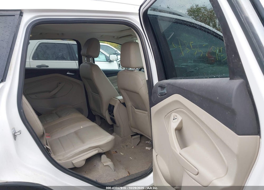 2015 FORD ESCAPE VIN: 1FMCU9J9XFUC06653