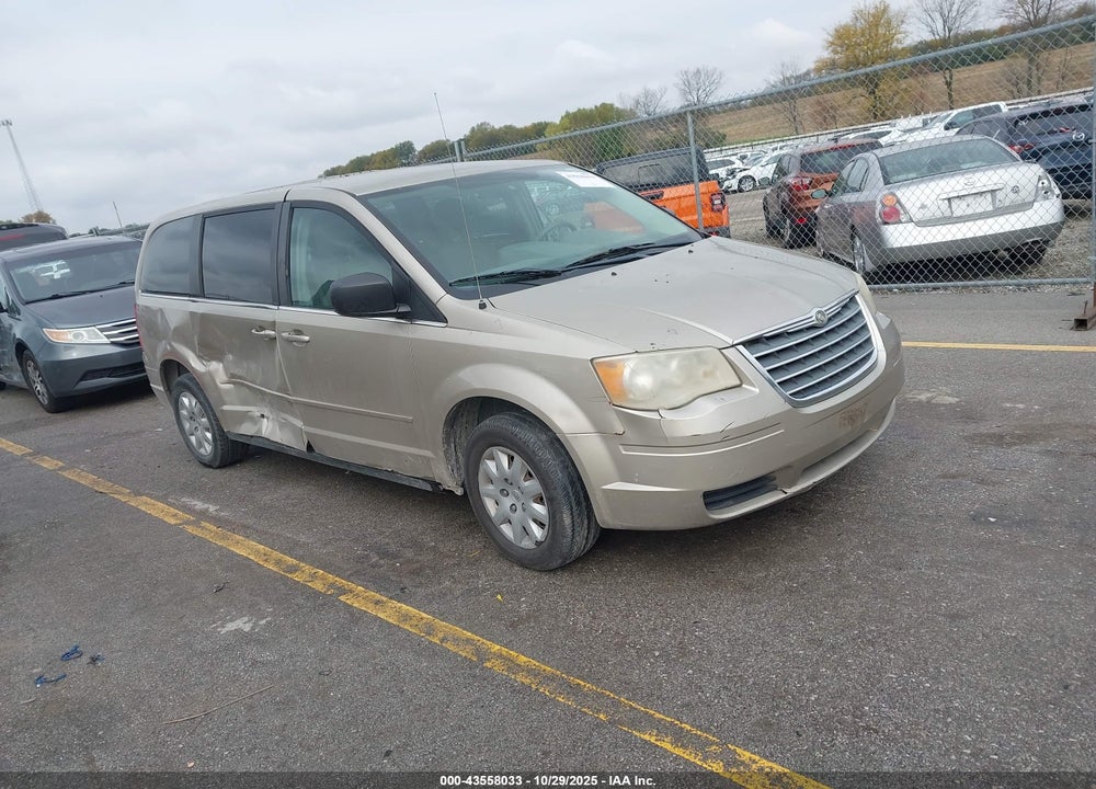 2009 CHRYSLER TOWN & COUNTRY LX VIN: 2A8HR44E49R527380