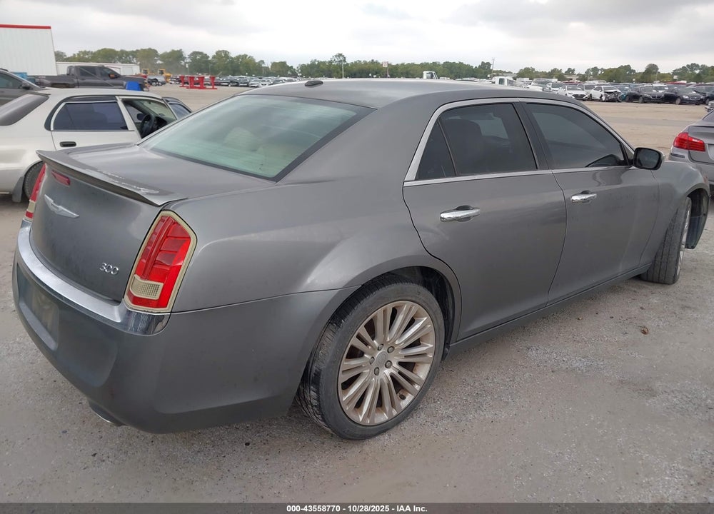 2011 CHRYSLER 300 LIMITED VIN: 2C3CA5CG9BH592100