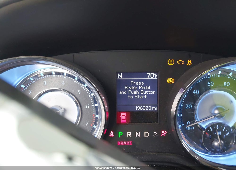 2011 CHRYSLER 300 LIMITED VIN: 2C3CA5CG9BH592100