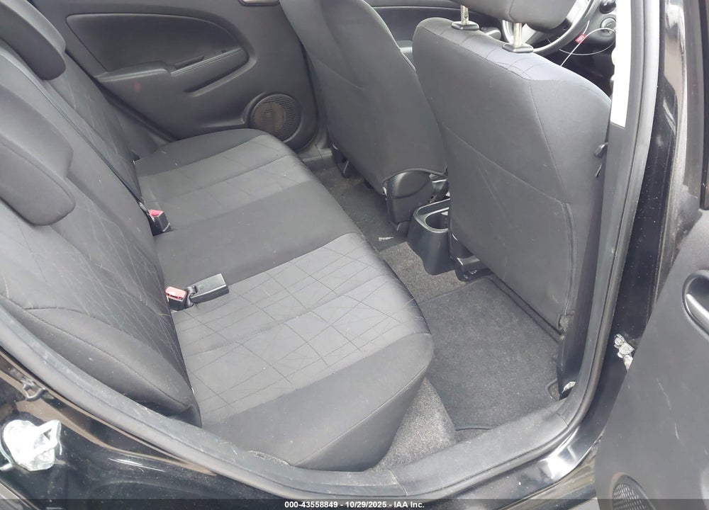 2011 MAZDA 2 VIN: JM1DE1HZ2B0113978