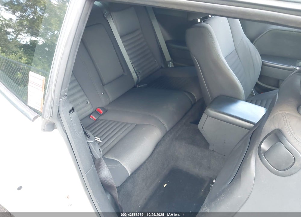 2013 DODGE CHALLENGER SXT VIN: 2C3CDYAG5DH693813