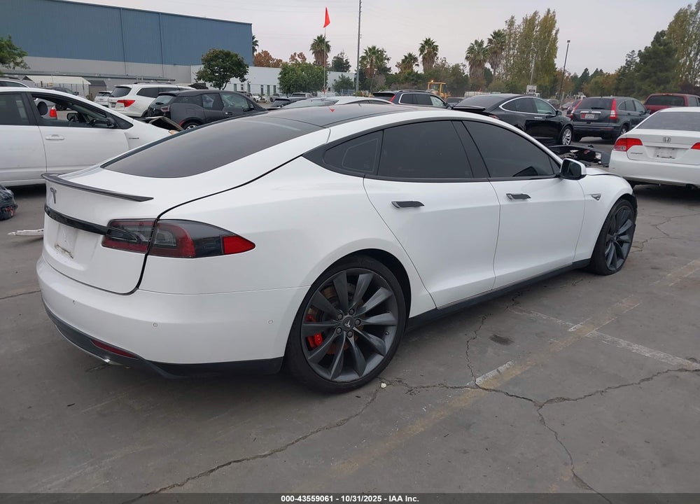 2014 TESLA MODEL S P85D VIN: 5YJSA1H20EFP63579