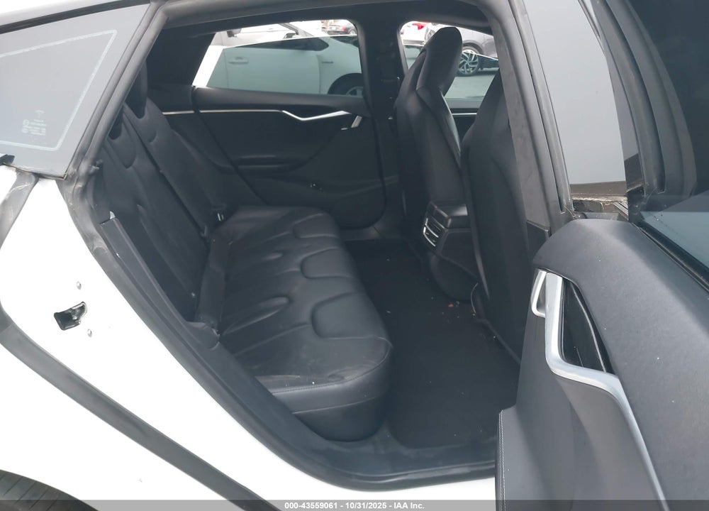 2014 TESLA MODEL S P85D VIN: 5YJSA1H20EFP63579