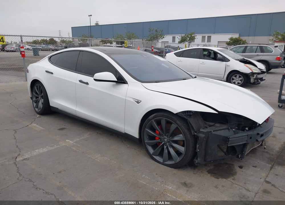 2014 TESLA MODEL S P85D VIN: 5YJSA1H20EFP63579