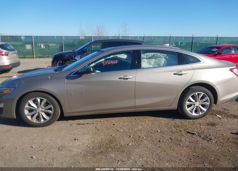2022 CHEVROLET MALIBU FWD LT VIN: 1G1ZD5ST5NF149162