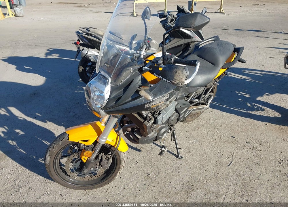 2012 KAWASAKI LE650 C VIN: JKALEEC1XCDA06222