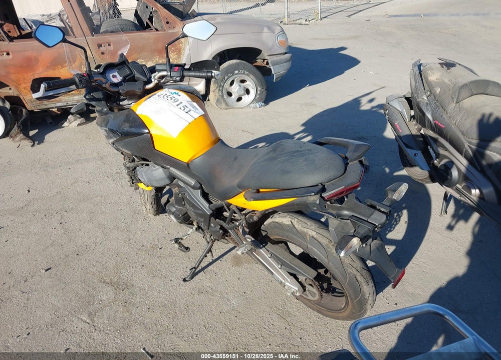 2012 KAWASAKI LE650 C VIN: JKALEEC1XCDA06222