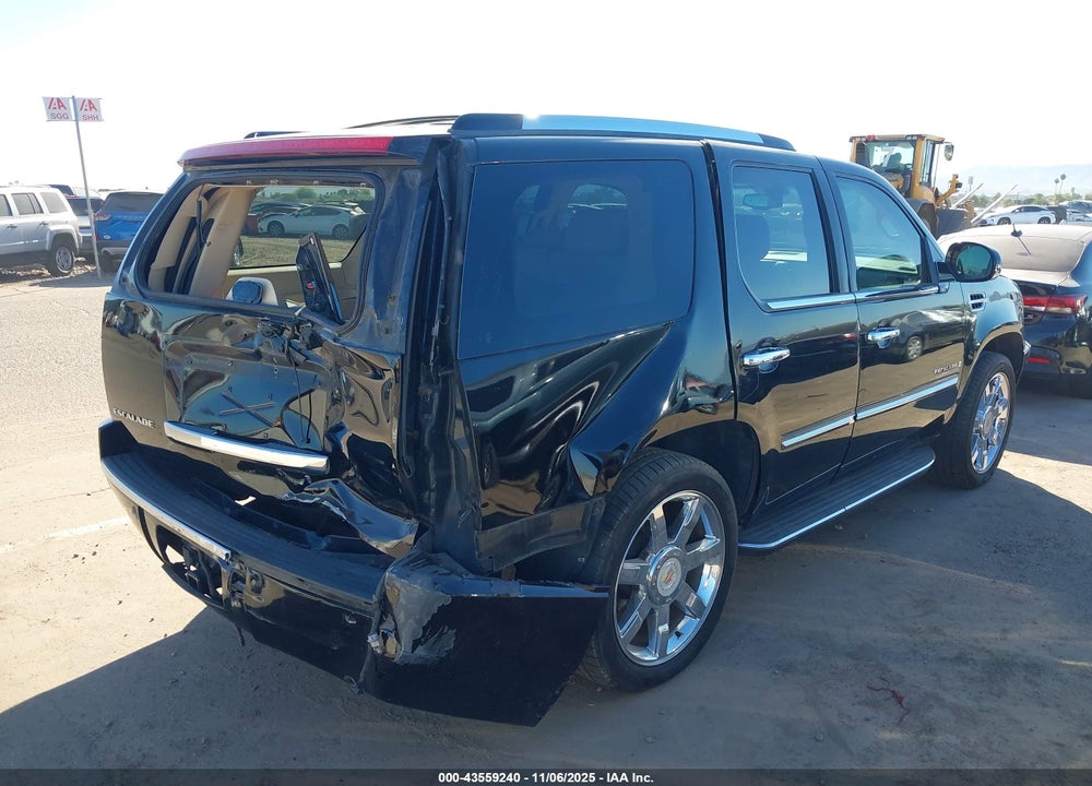 2007 CADILLAC ESCALADE VIN: 1GYFK63827R352005