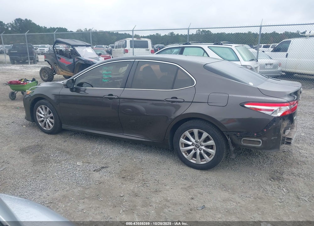 2018 TOYOTA CAMRY LE VIN: JTNB11HK4J3009538