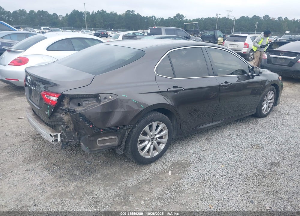 2018 TOYOTA CAMRY LE VIN: JTNB11HK4J3009538