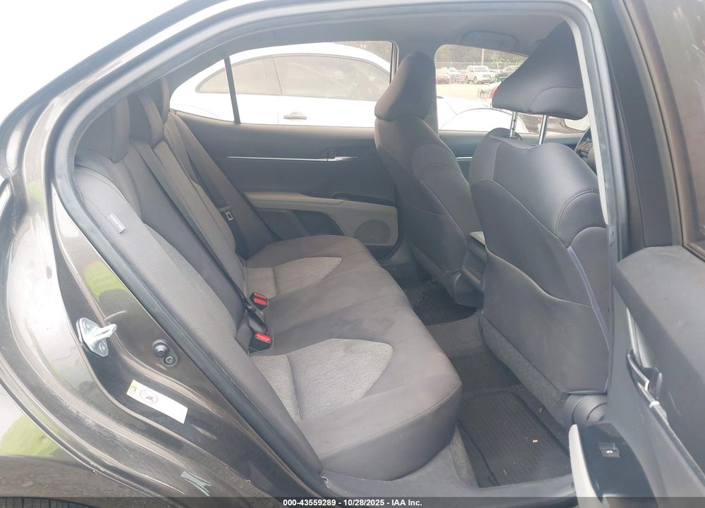 2018 TOYOTA CAMRY LE VIN: JTNB11HK4J3009538