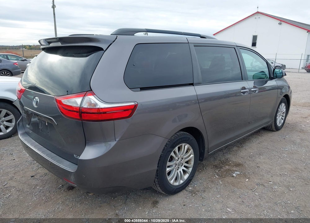2016 TOYOTA SIENNA XLE PREMIUM 8 PASSENGER VIN: 5TDYK3DC5GS748169