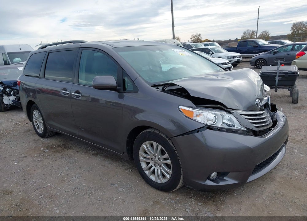 2016 TOYOTA SIENNA XLE PREMIUM 8 PASSENGER VIN: 5TDYK3DC5GS748169