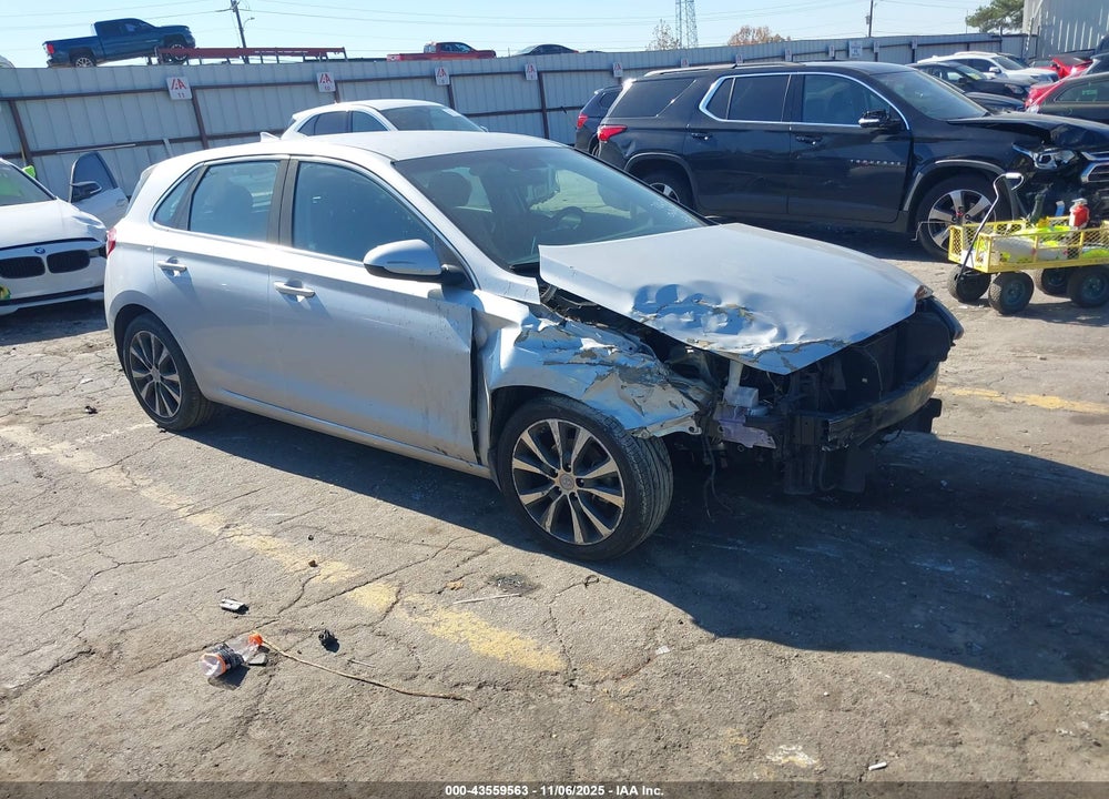2018 HYUNDAI ELANTRA GT VIN: KMHH35LE8JU077865