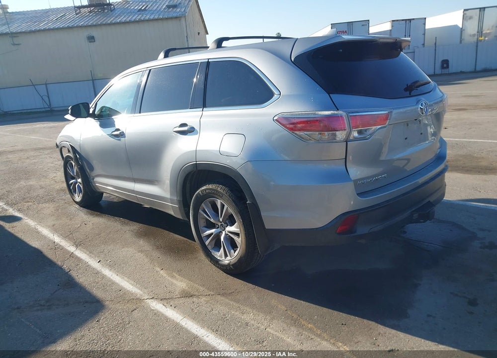 2016 TOYOTA HIGHLANDER VIN: 5TDBKRFH0GS282037