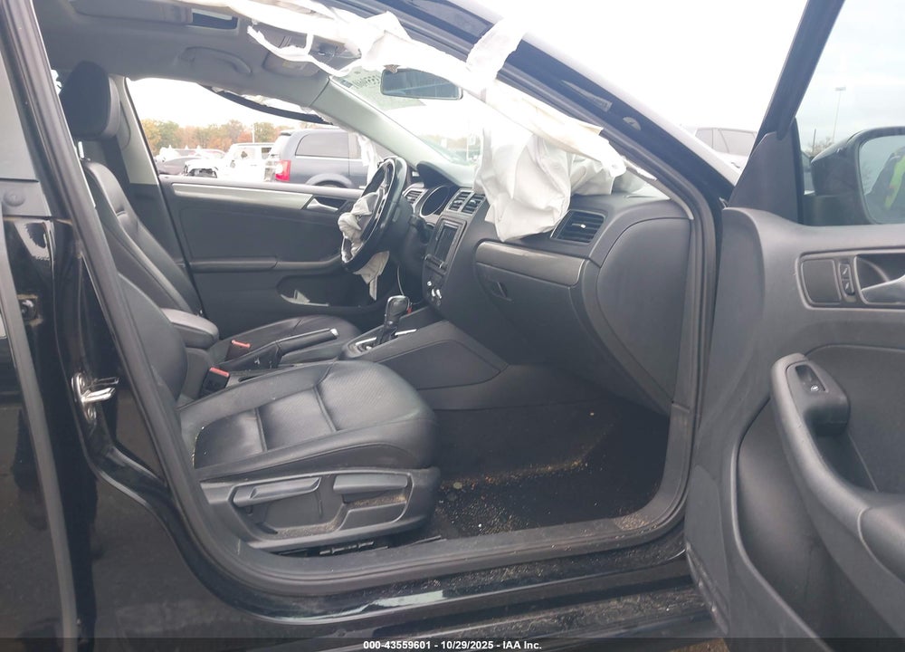 2017 VOLKSWAGEN JETTA 1.4T SE VIN: 3VWDB7AJ6HM348726