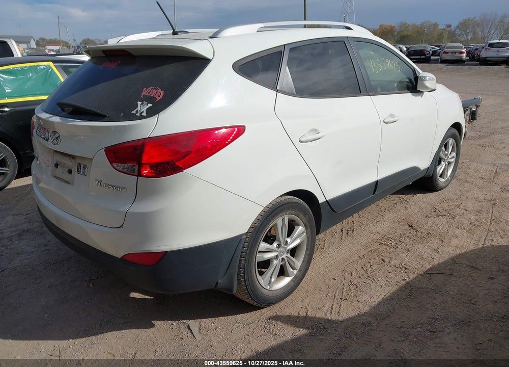 2012 HYUNDAI TUCSON VIN: KM8JU3AC5CU470777